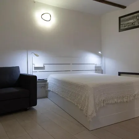 Appartement Santa Chiara *